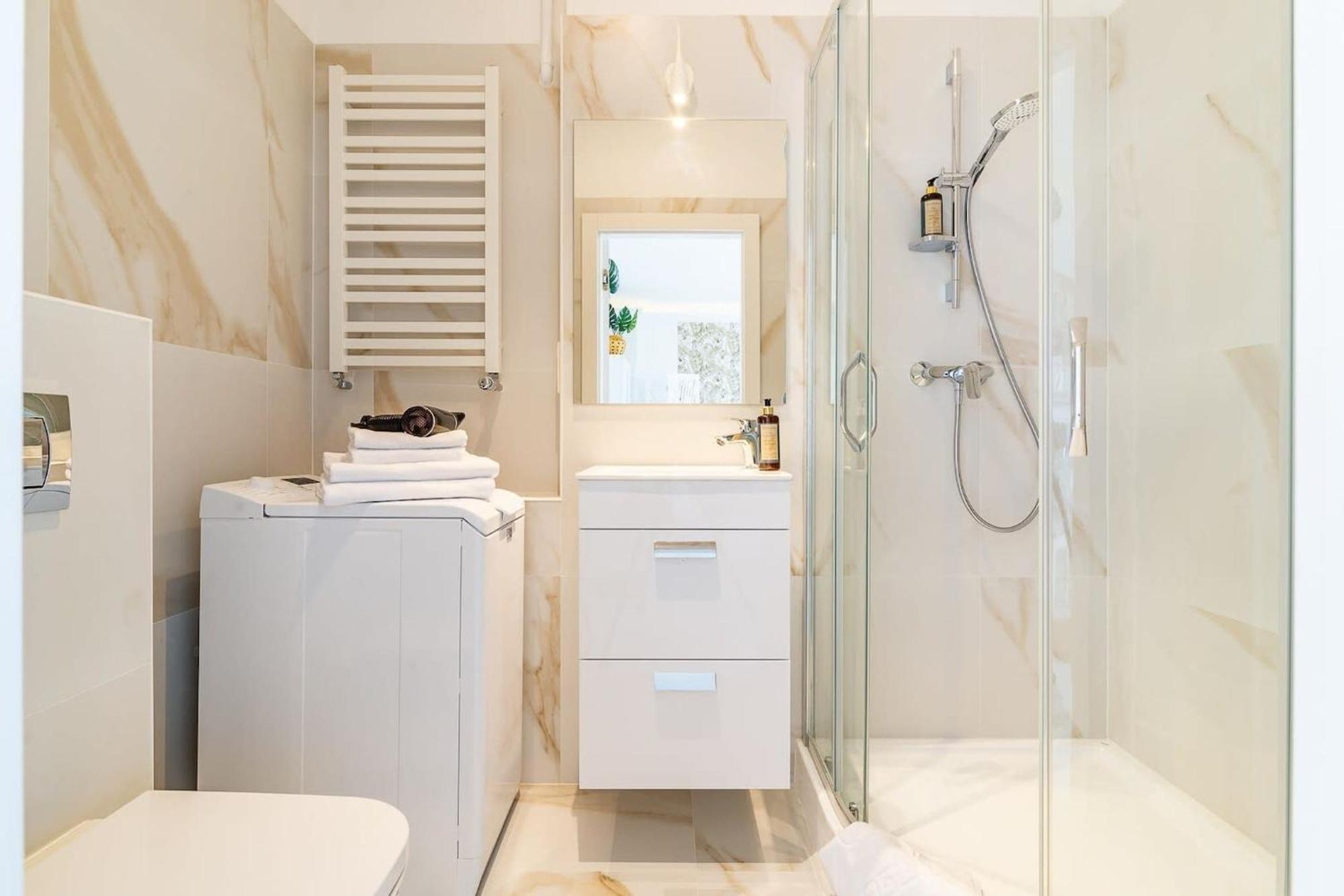 Plac Inwalidow 10 - Aesthetic Apartment By Noclegi Renters Varşova Dış mekan fotoğraf