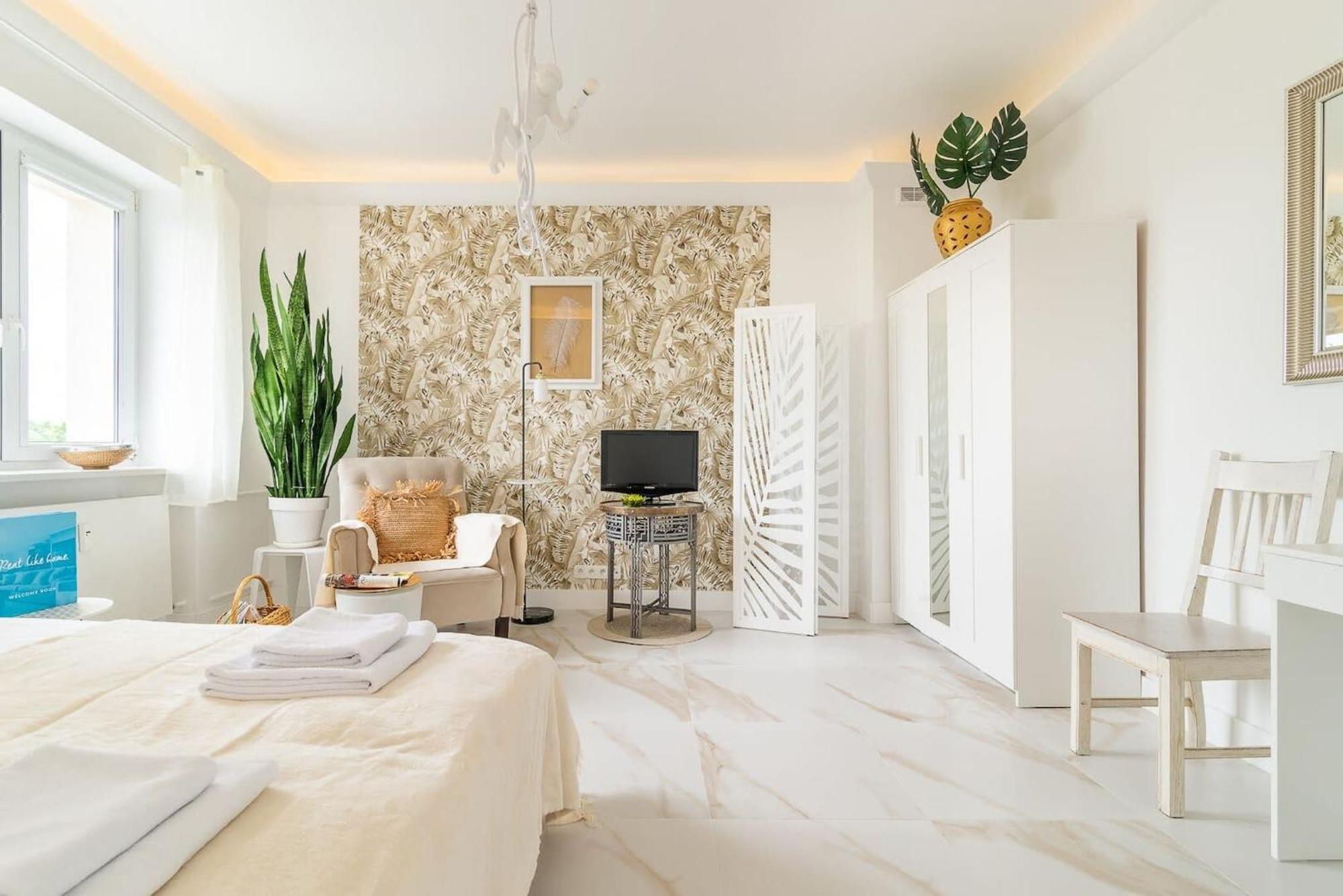 Plac Inwalidow 10 - Aesthetic Apartment By Noclegi Renters Varşova Dış mekan fotoğraf