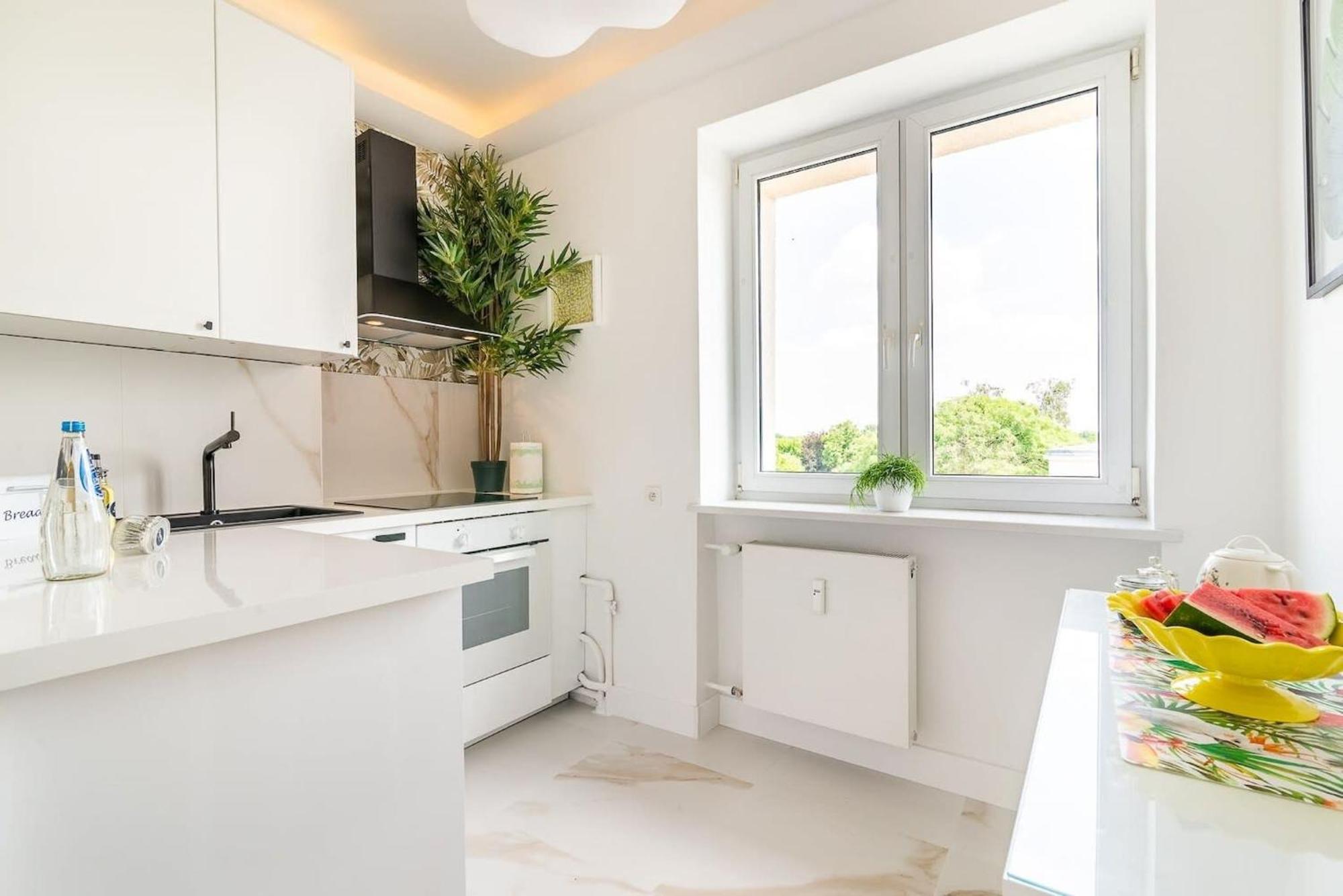 Plac Inwalidow 10 - Aesthetic Apartment By Noclegi Renters Varşova Dış mekan fotoğraf